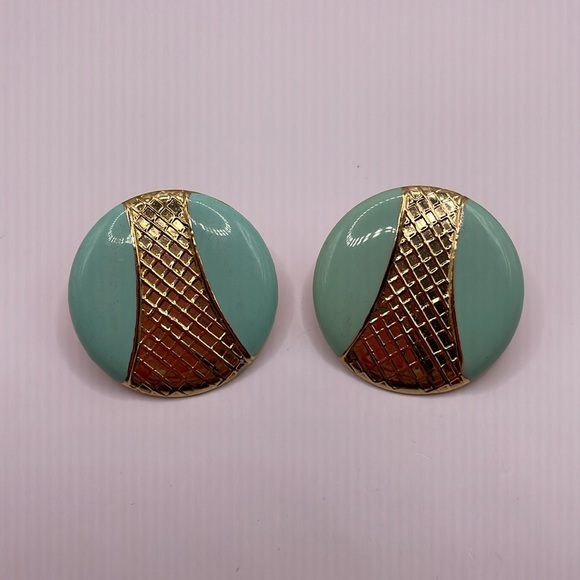 Jewelry - Vintage Gold Tone Mint Green Circle Disc Statement Earrings